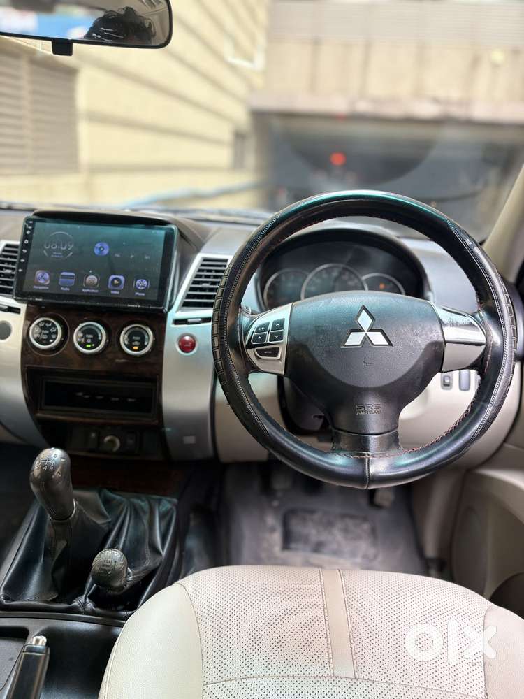 Mitsubishi Pajero Sport 2.5 Manual, 2014, Diesel