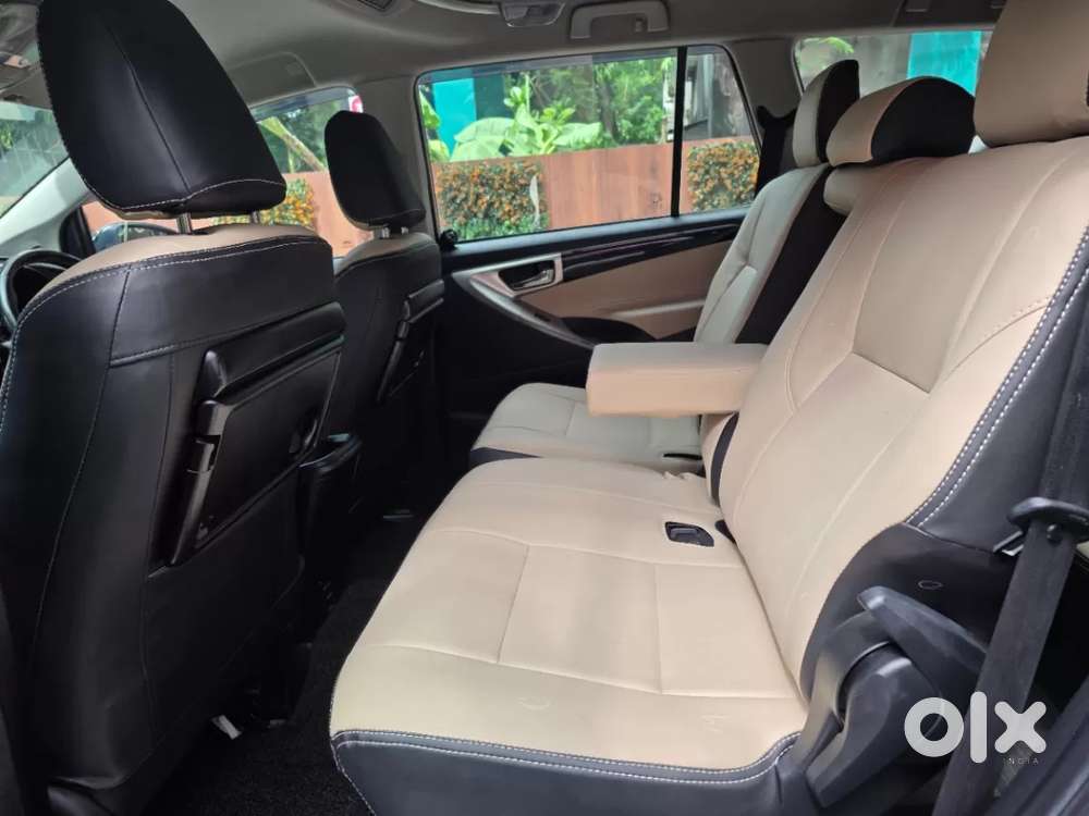 Toyota Innova Crysta [2020-ongoing] 2.4 Vx 8 Str, 2021, Diesel