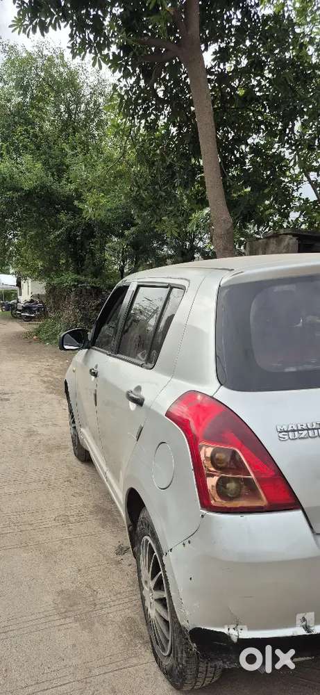 Maruti Suzuki Swift Lxi 2006