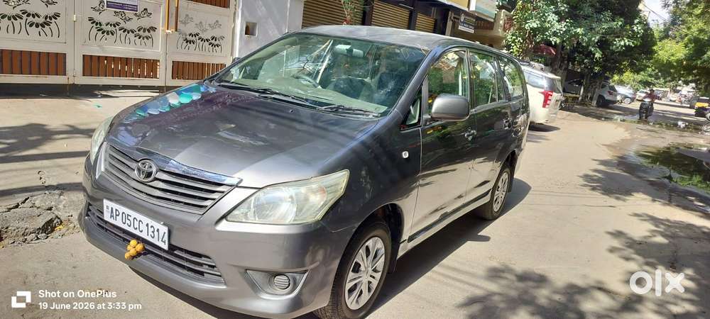 Toyota Innova 2.5 G (diesel) 7 Seater, 2012, Diesel