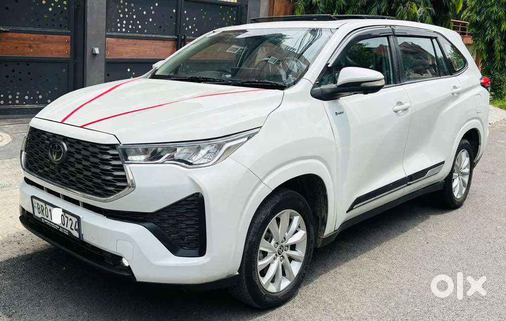 Toyota Innova Hycross 2.0 Vx (o) Hybrid 7 Str, 2026, Petrol
