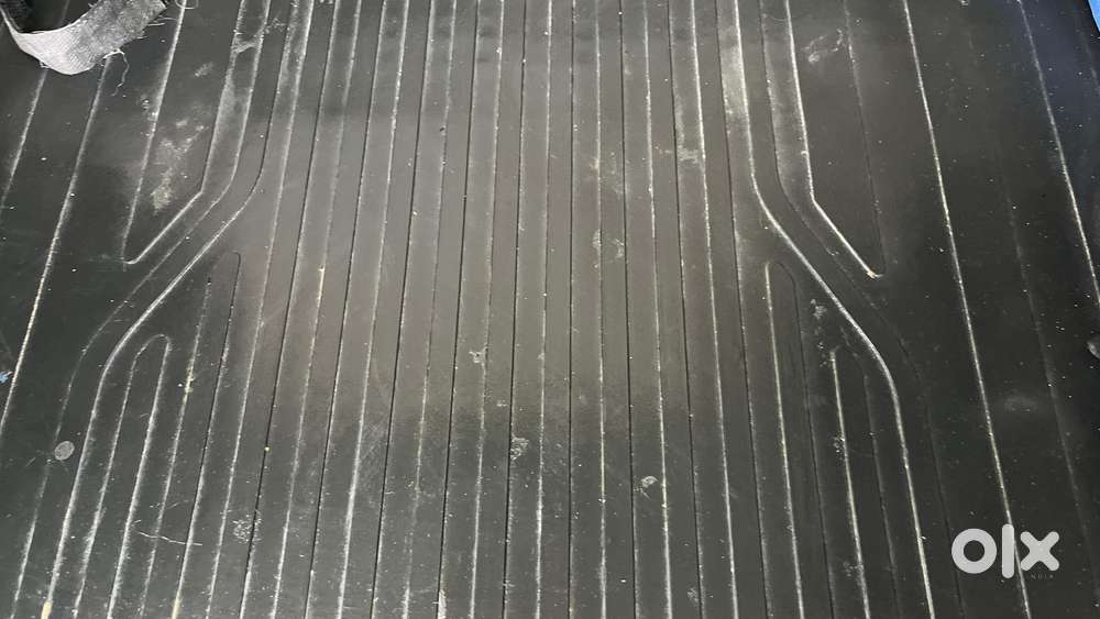 Mahindra Tuv 300 Mhawk100 T8, 2016, Diesel
