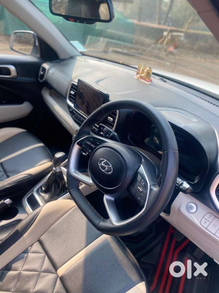 Hyundai Venue Sx Mt, 2024, Petrol