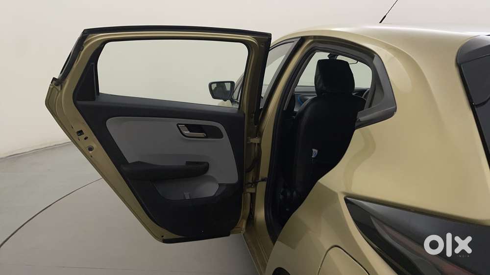 Tata Altroz Xz, 2020, Petrol