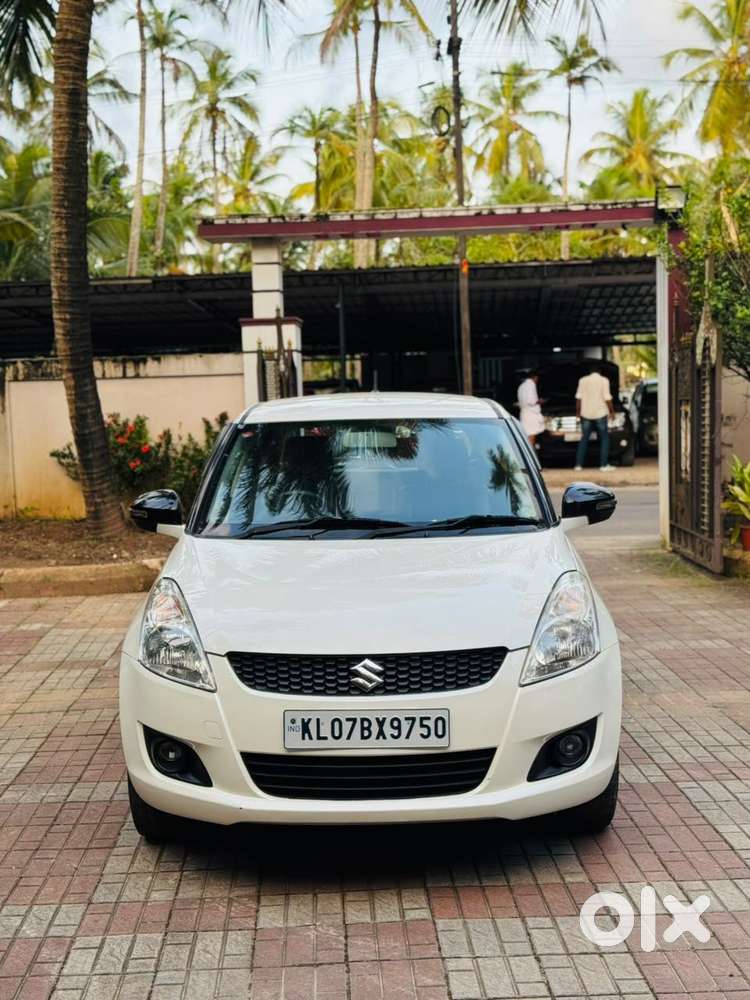 Maruti Suzuki Swift Zxi, 2013, Petrol