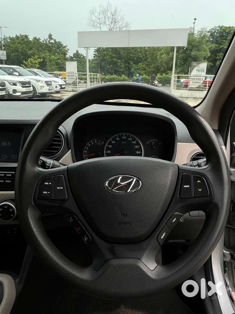 Hyundai Grand I10 At Sportz, 2017, Petrol