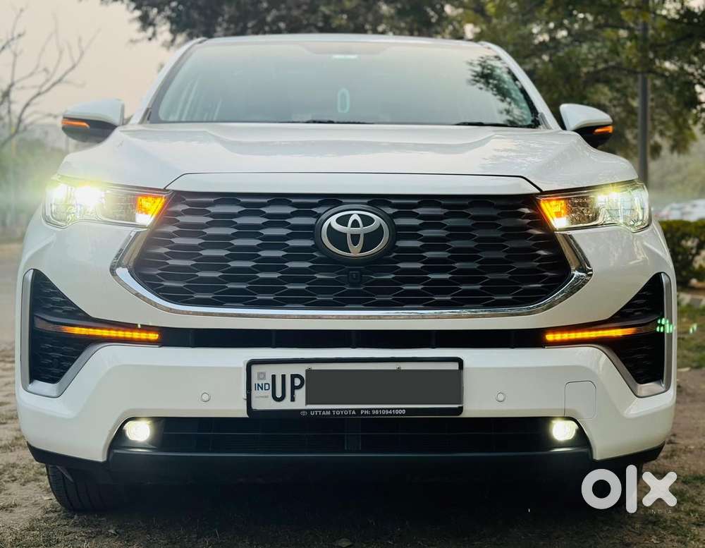 Toyota Innova Hycross 2.0 Vx (o) Hybrid 7 Str, 2024, Petrol