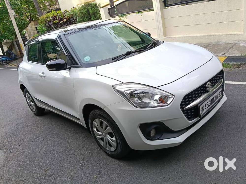 Maruti Suzuki Swift VXi + Manual, 2022, Petrol