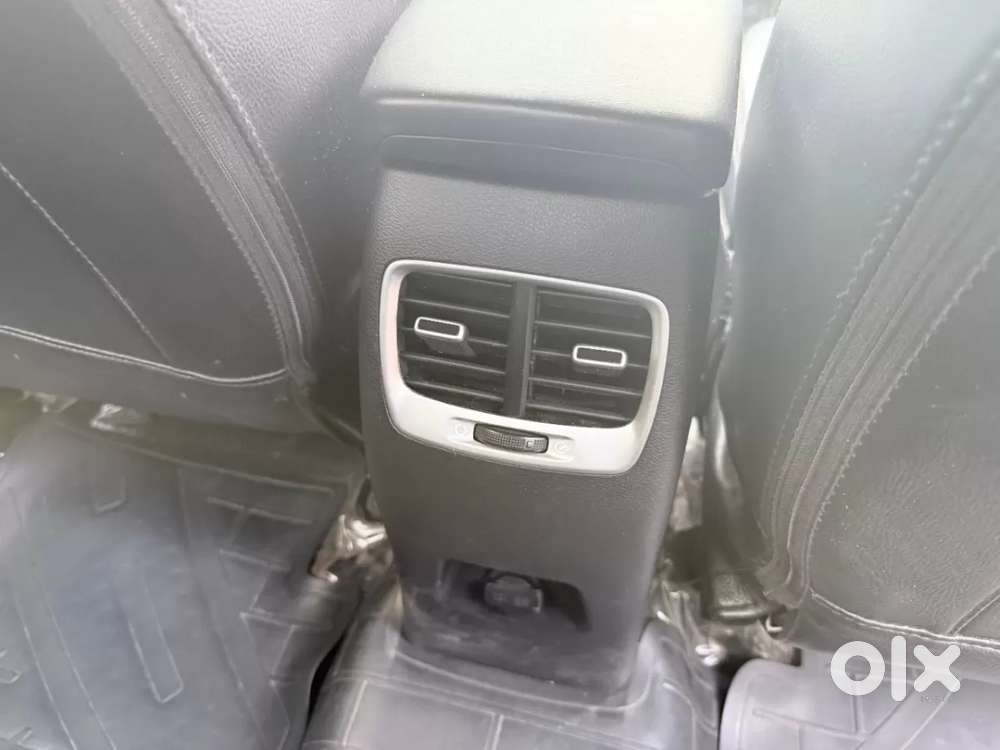 Hyundai Venue 1.0 Sx (o) Turbo Dct, 2022, Petrol
