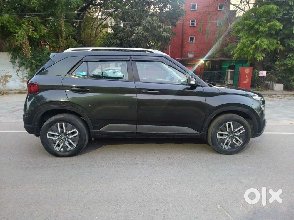 Hyundai Venue Sx Dual Tone Diesel, 2021, Diesel
