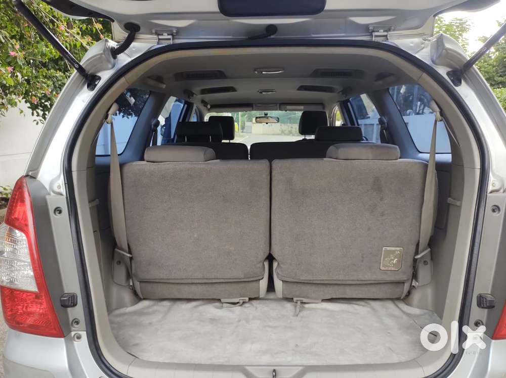 Toyota Innova 2.5 V 8 Str, 2013, Diesel