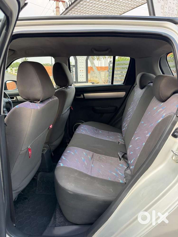 Maruti Suzuki Swift Vxi Optional, 2011, Petrol