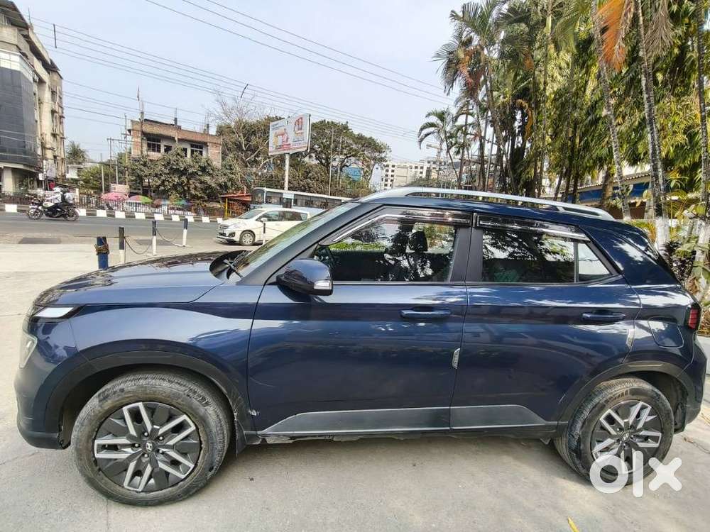 Hyundai Venue 1.0 S (o) Turbo Dct, 2023, Petrol