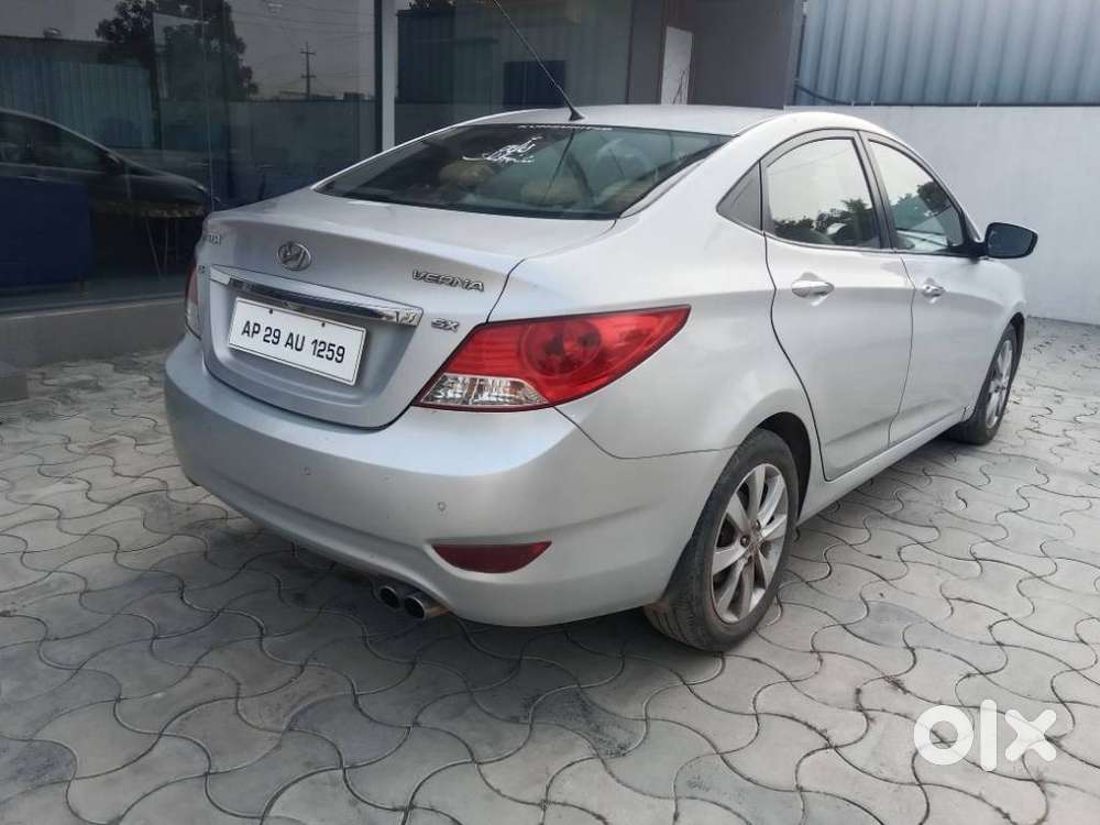 Hyundai Verna 2011-2014 1.6 Crdi, 2012, Petrol