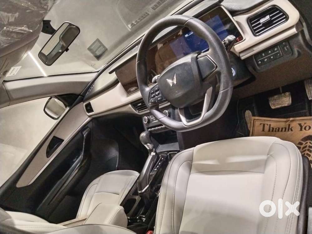 Mahindra Xuv700 2.2 Ax 5 Diesel At 7 Str, 2023, Diesel