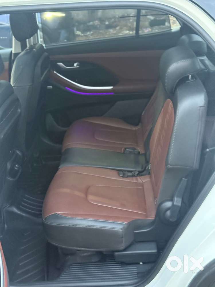 Hyundai Alcazar 2.0 Signature (o) Petrol At 7 Str, 2022, Petrol