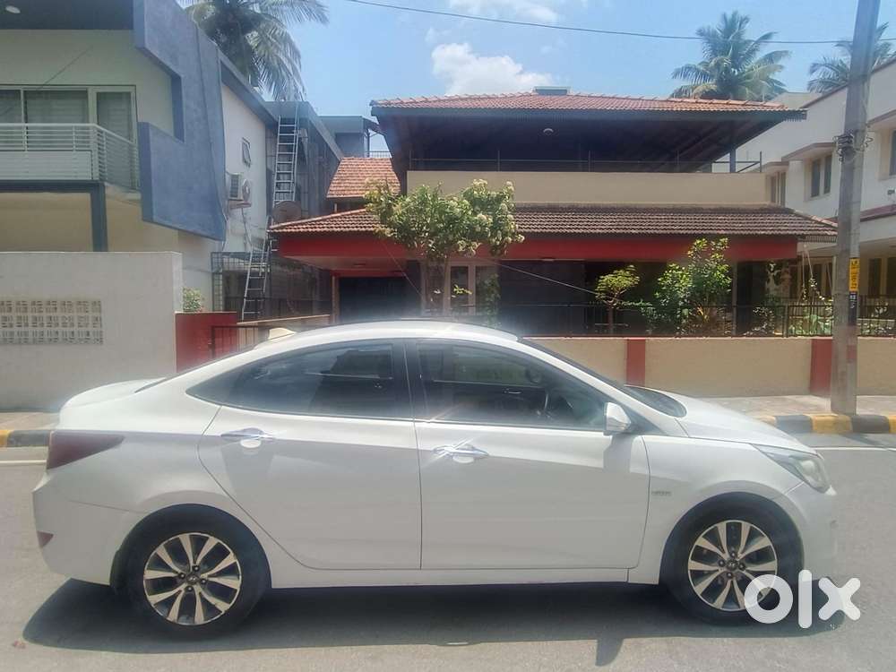 Hyundai Verna Fluidic 1.6 Crdi Sx Opt, 2015, Diesel