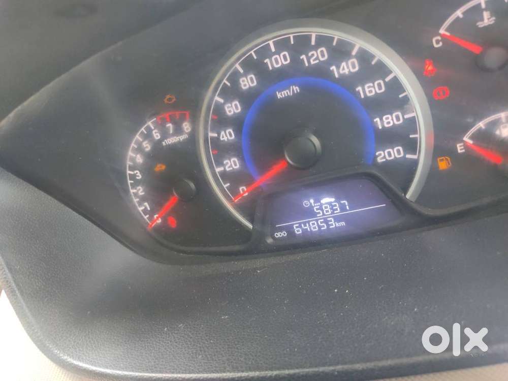 2018 Modal I 10 Sportz Petrol Average 22