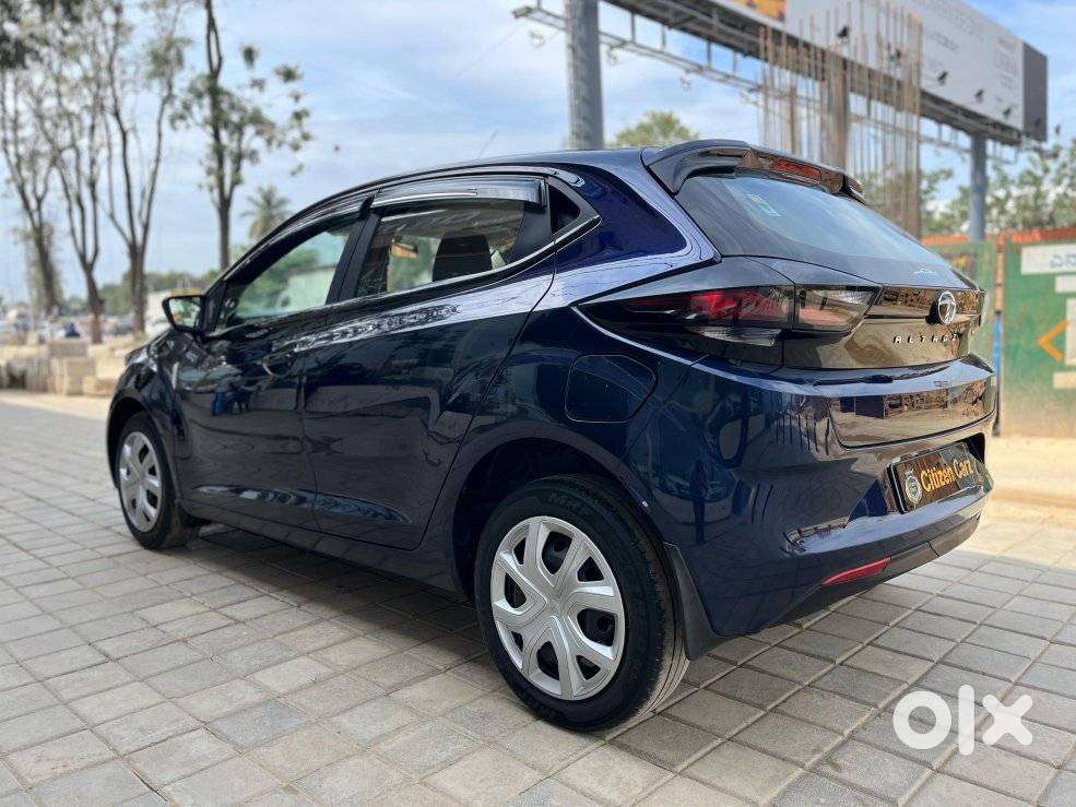 Tata Altroz 1.2 Xm Plus, 2023, Petrol