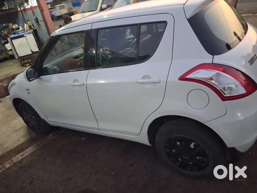 Maruti Suzuki Swift 2015