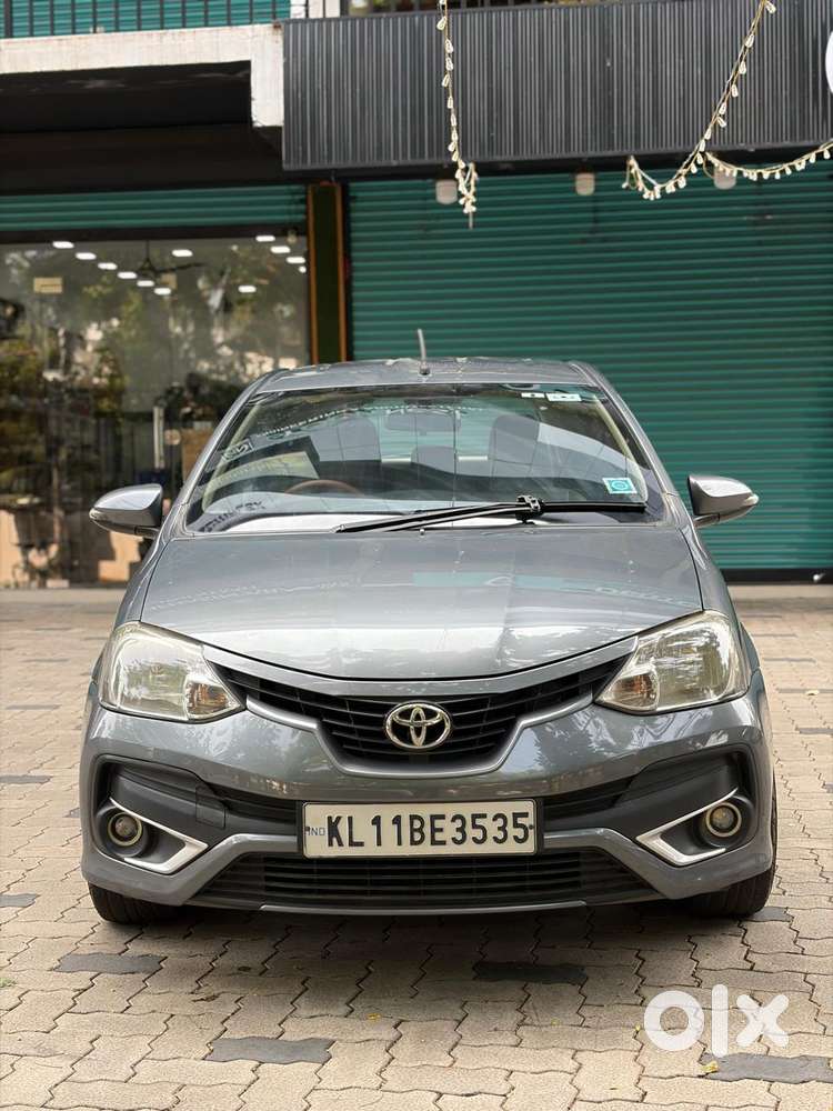 Toyota Etios Liva 2014-2016 V, 2016, Petrol