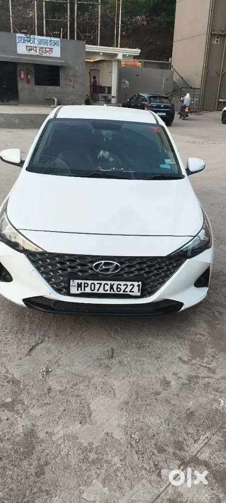 Hyundai Verna 2022 Diesel 65000 Km Driven