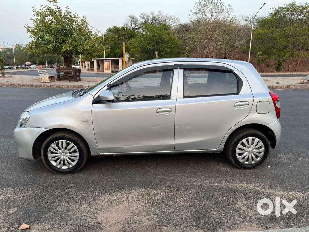 Toyota Etios Cng, Kilometers With Company Record