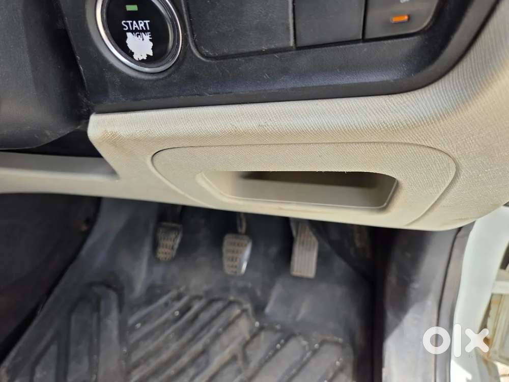 Tata Altroz Xz, 2022, Petrol