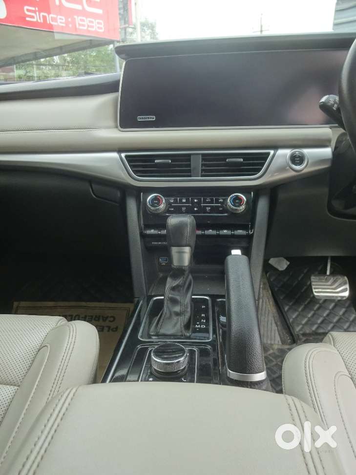 Mahindra Xuv700 2.2 Ax 5 Diesel At 7 Str, 2023, Diesel