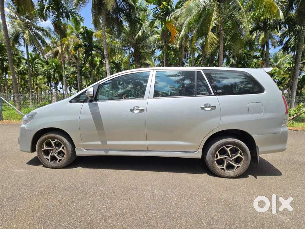 Toyota Innova 2.5 Gx 8 Str, 2011, Diesel