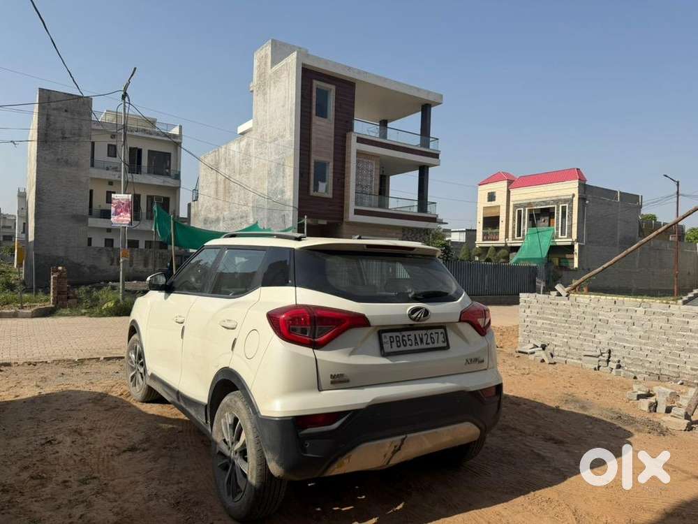 Mahindra Diesel Car 2019 Automatic Sunroof