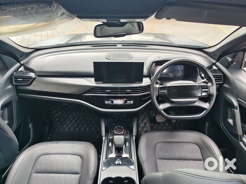 Tata Safari Accomplished X Plus 7 Str Stealth Edition At, 2025, Dies..