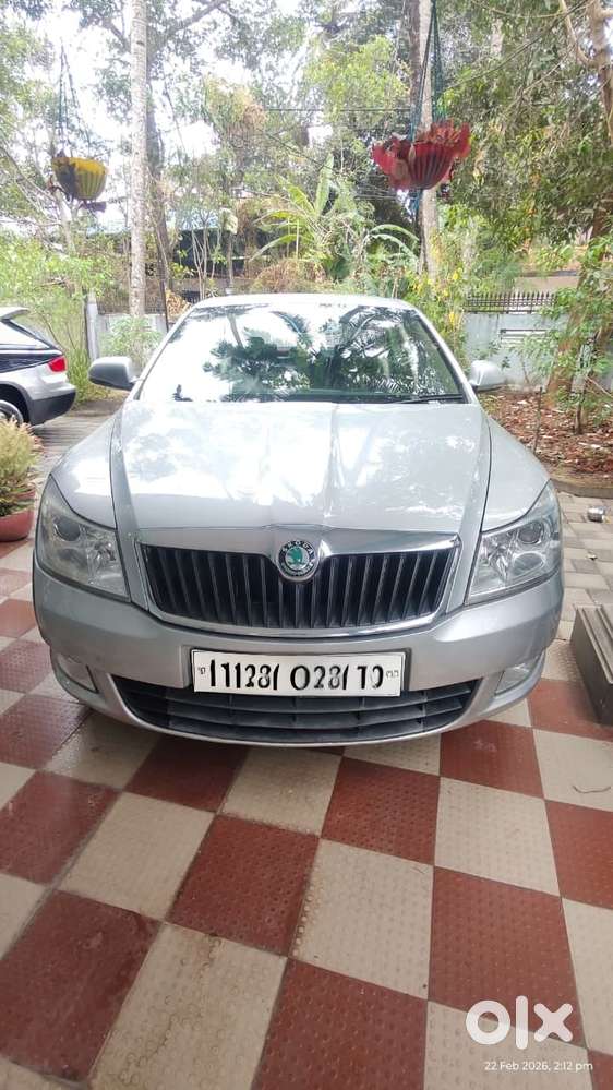 Skoda Laura 1.9 Tdi At Ambiente, 2013, Diesel