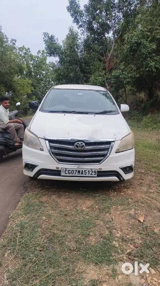 Toyota Innova 2.0 2010 Year