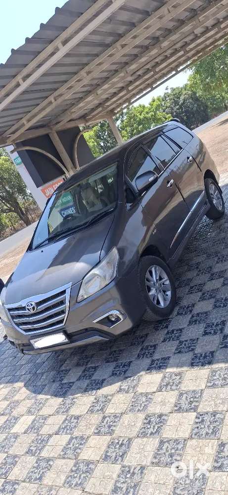 Toyota Innova 2012 Diesel 185000 Km Driven