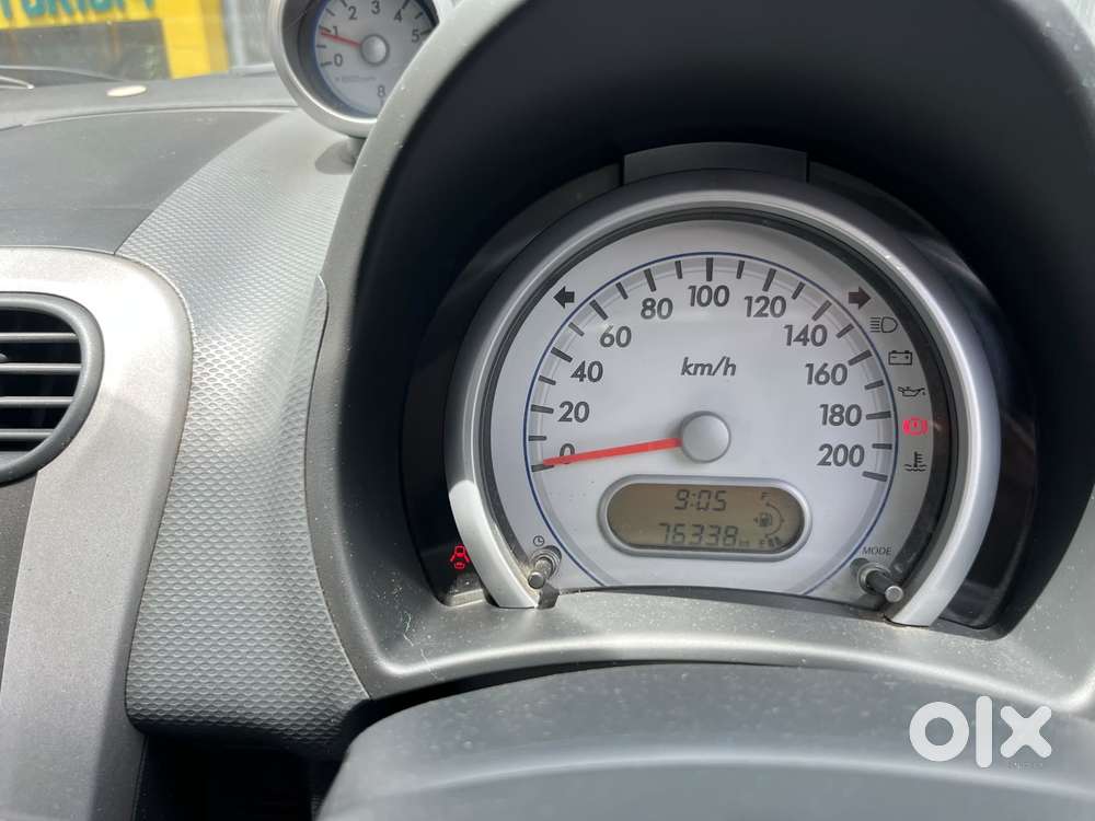 Maruti Suzuki Ritz Zxi, 2009, Petrol