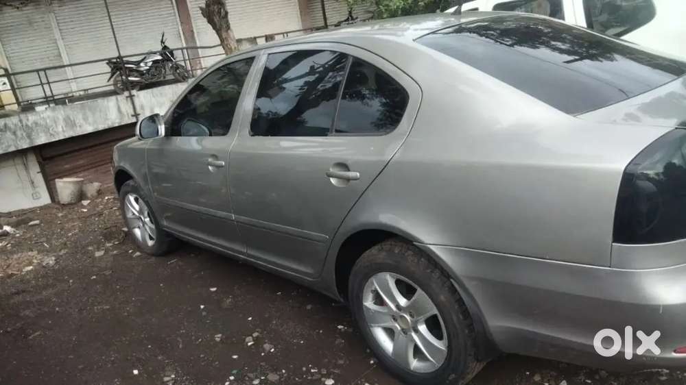 Skoda Laura 2.0 Ambiente 2011
