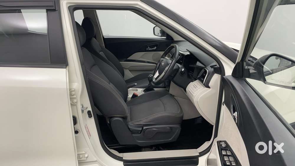 Mahindra Xuv300 W8, 2020, Petrol