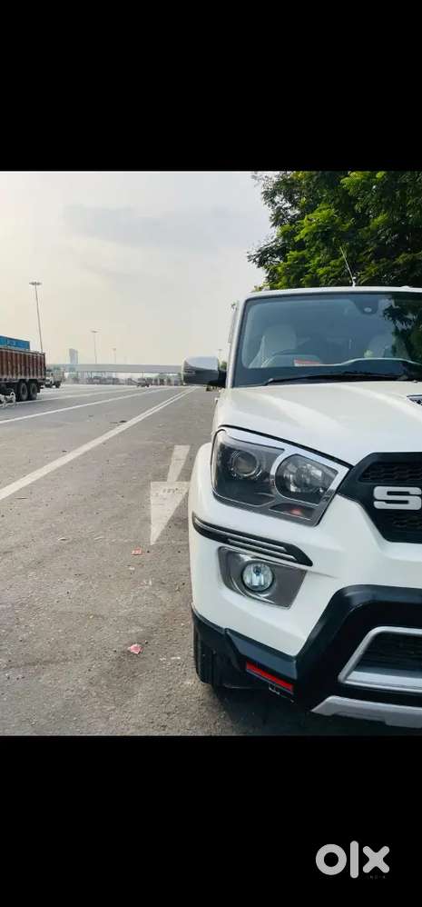 Mahindra Scorpio 2017 Diesel Well Maintained