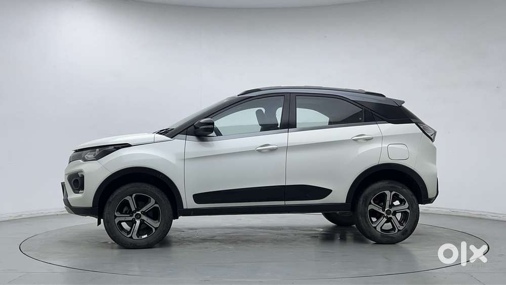 Tata Nexon 1.5 Revotorq Xz Plus Hs Dual Tone, 2022, Petrol