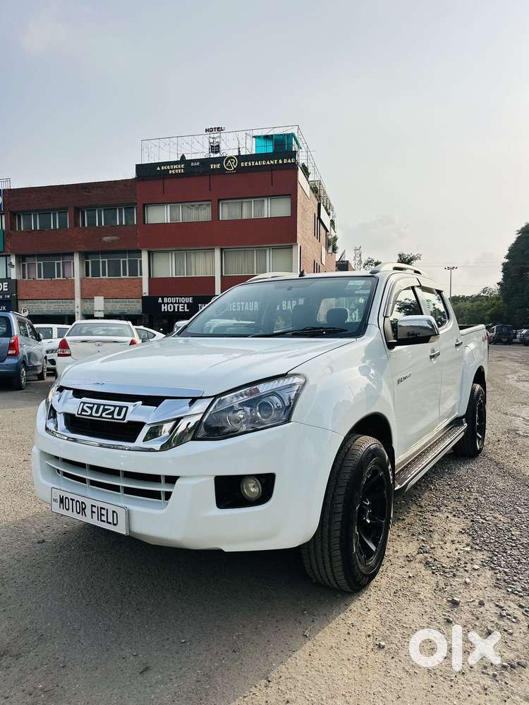 Isuzu V-cross Z 4x4 Mt, 2017, Diesel