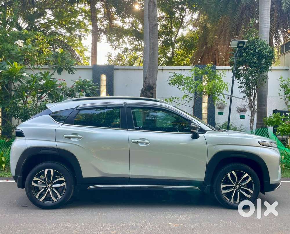 Toyota Urban Cruiser Taisor V 1.0 Petrol Mt, 2024, Petrol