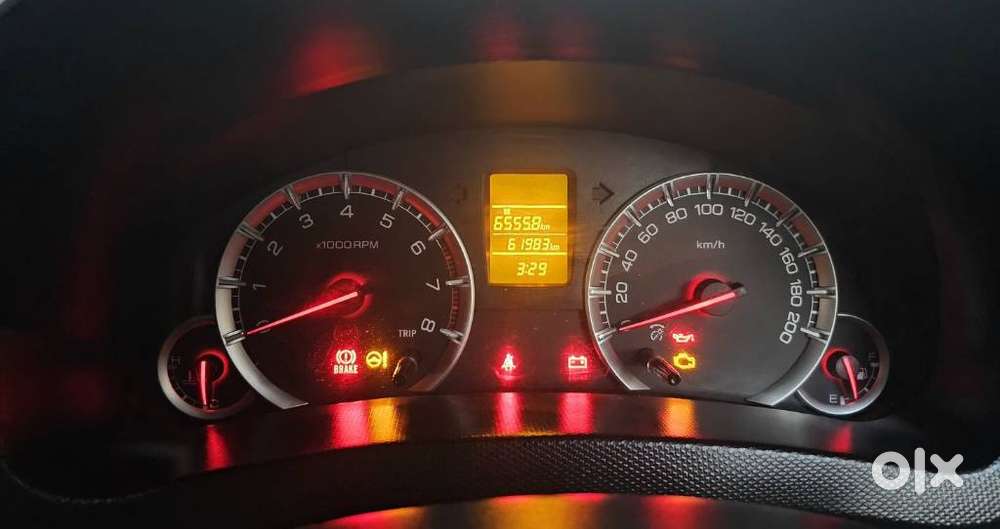 Maruti Suzuki Swift Vxi + Manual, 2015, Petrol