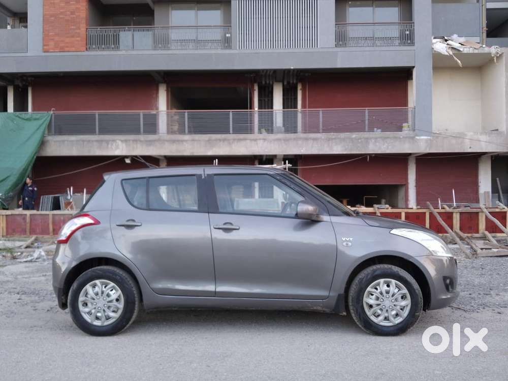 Maruti Suzuki Swift Lxi, 2016, Petrol