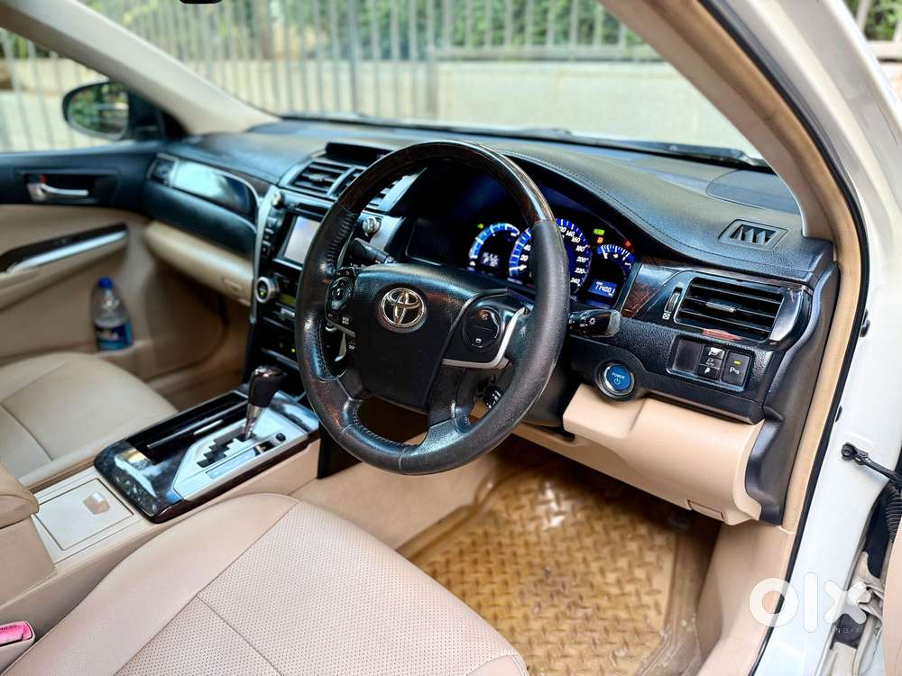 Toyota Camry 2.5 Hybrid, 2014, Petrol