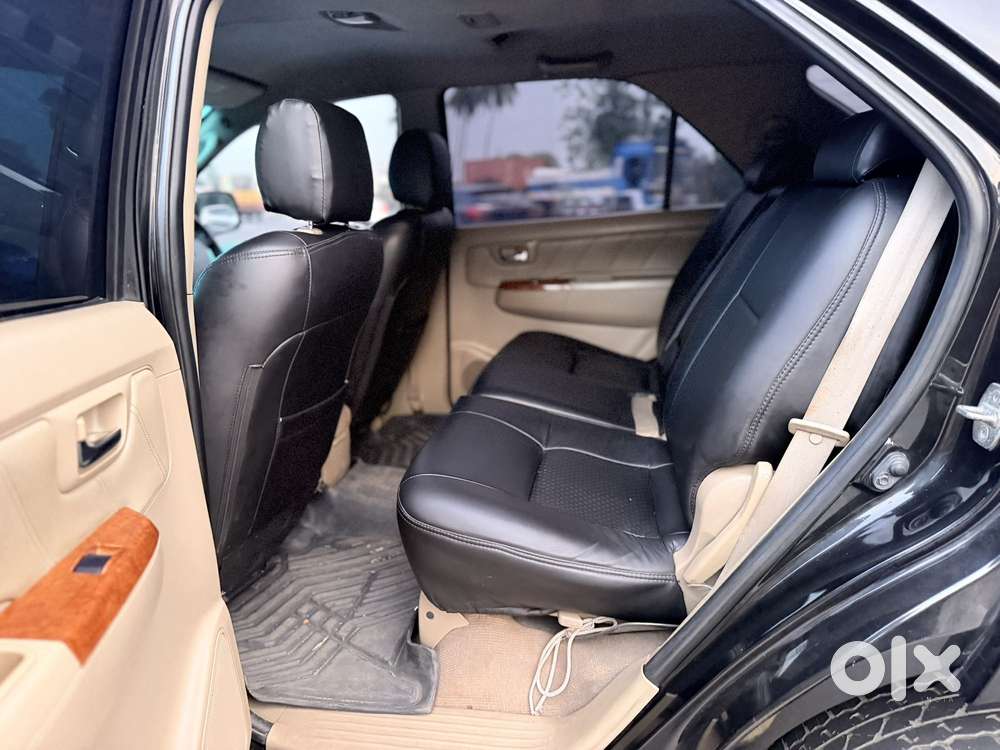 Toyota Fortuner 3.0 4x4 Manual, 2011, Diesel
