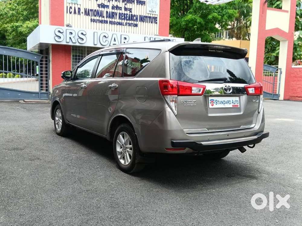 Toyota Innova Crysta 2.4 Vx Mt 8s, 2016, Diesel