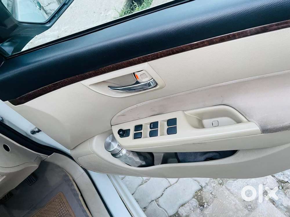 Maruti Suzuki Swift Dzire