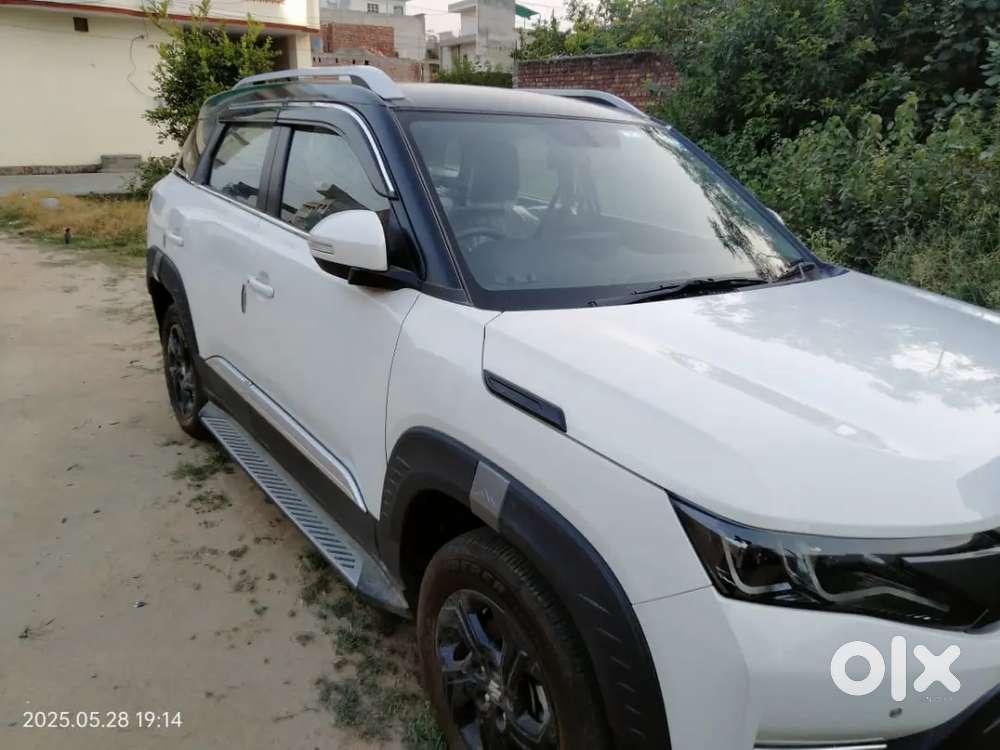 Brand New Condition Vitara Brezza Less Driven