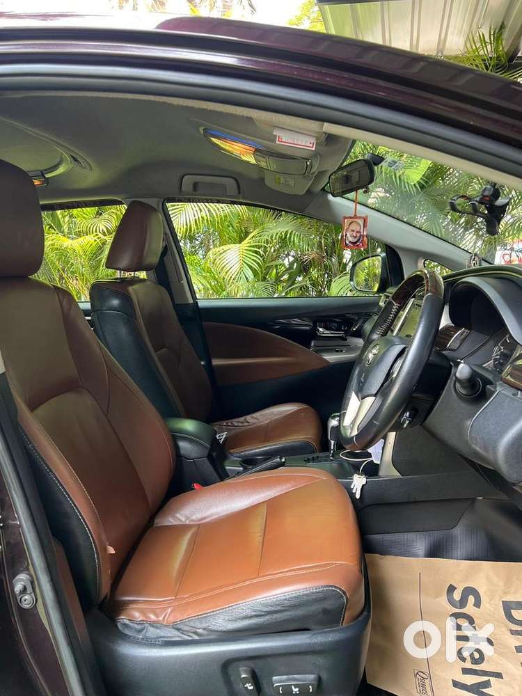 Toyota Innova Crysta 2.8z Automatic Good Condition